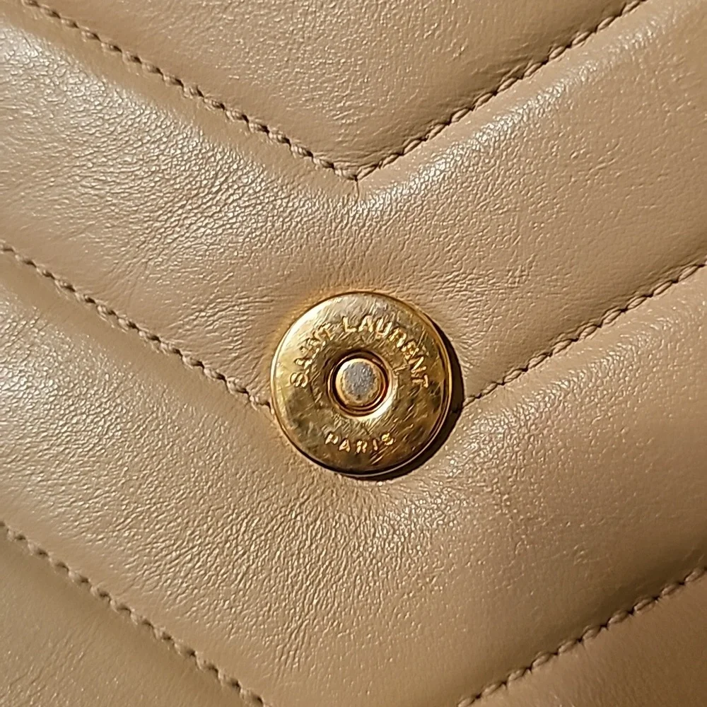 Authentic Saint Laurent Medium Loulou Shoulder Bag - Picture 14 of 17